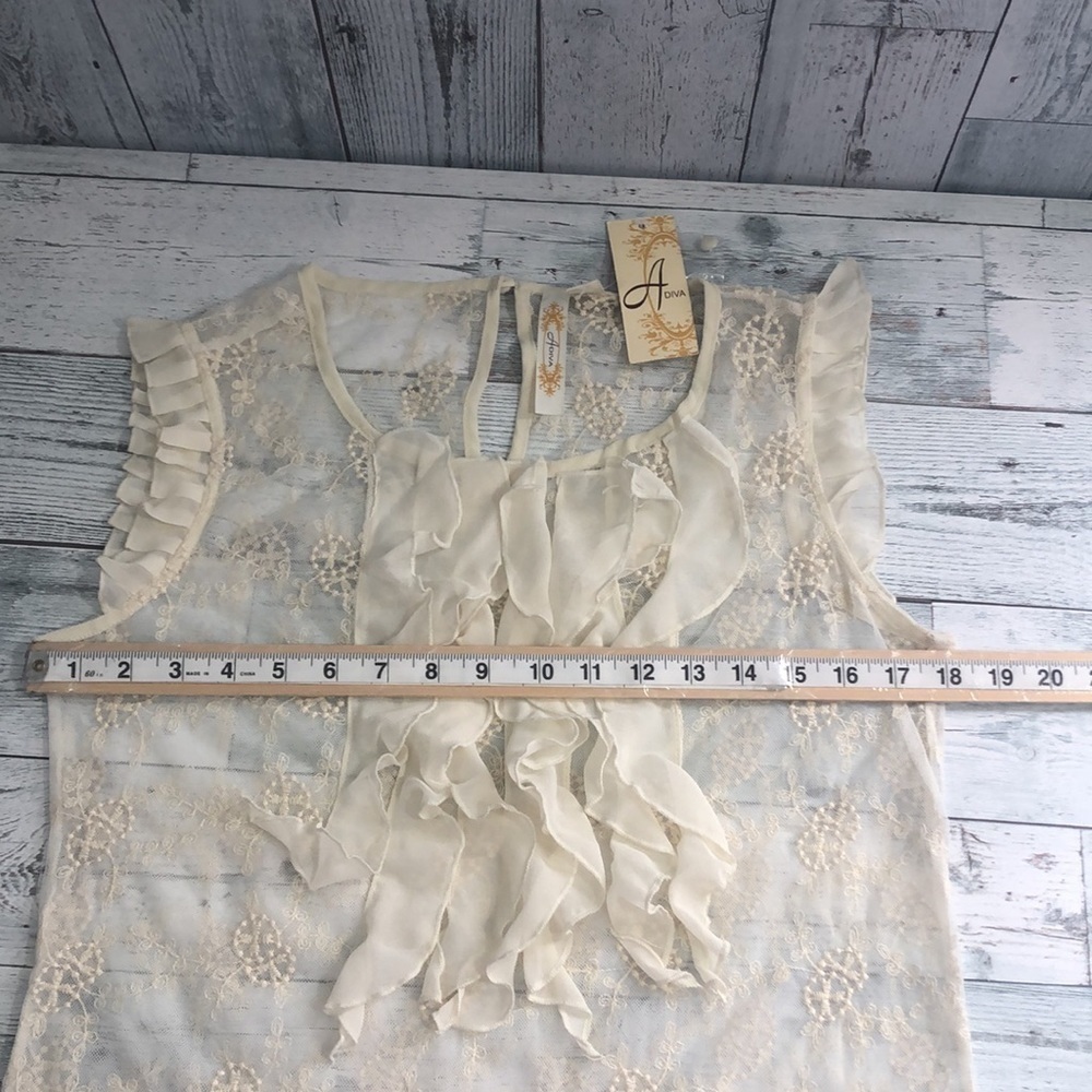 Adiva Sheer Lace Ruffled Top NWT Medium - Picture 9 of 10